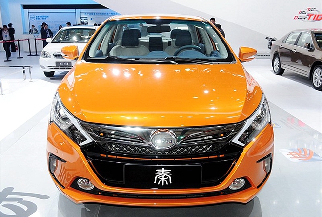 中外新能源車短兵相接 自主品牌壟斷純電動(dòng)車市場(chǎng) 中外新能源車短兵相接 自主品牌壟斷純電動(dòng)車市場(chǎng)