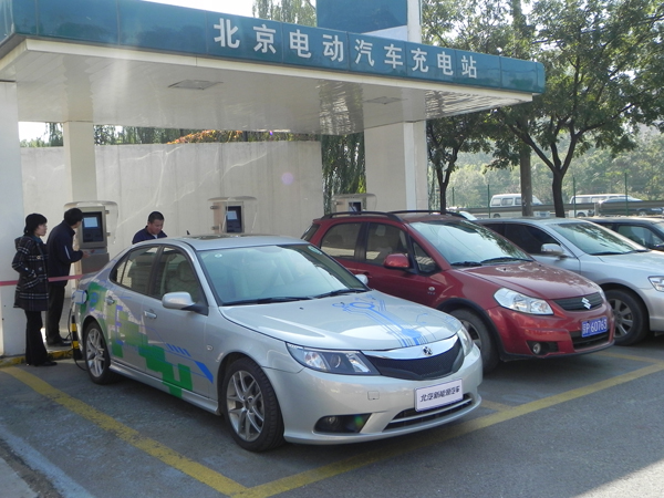 北京電動車上牌達到2000輛 充電樁申請資料減至兩種 北京電動車上牌達到2000輛 充電樁申請資料減至兩種