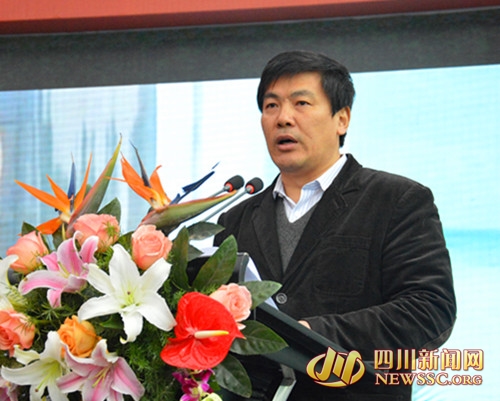 羅強(qiáng):集聚更多新能源汽車(chē)企業(yè)來(lái)四川綿陽(yáng)集群發(fā)展 羅強(qiáng):集聚更多新能源汽車(chē)企業(yè)來(lái)四川綿陽(yáng)集群發(fā)展