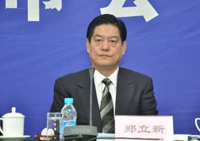 工業(yè)和信息化部新聞發(fā)言人、運行監(jiān)測協(xié)調(diào)局局長鄭立新