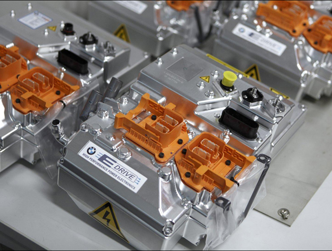 王青:電池過重是新能源汽車首先要解決的問題 王青:電池過重是新能源汽車首先要解決的問題