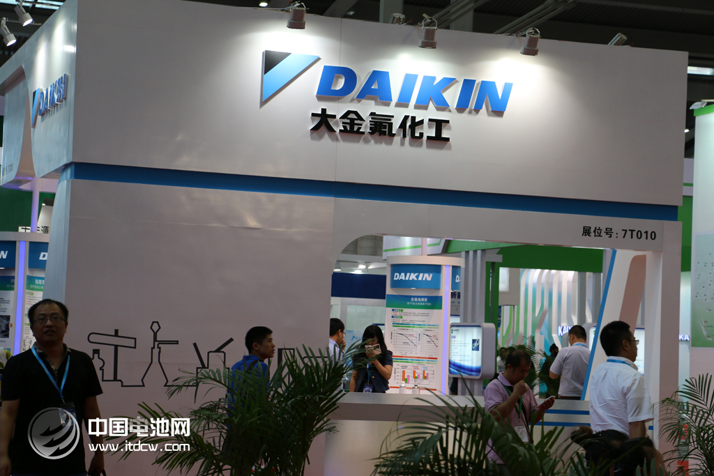 發(fā)展新能源汽車 讓市場選擇合適的技術(shù)路線 發(fā)展新能源汽車 讓市場選擇合適的技術(shù)路線