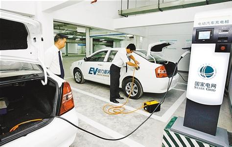 快速充電進(jìn)小區(qū)車庫(kù) 居民給電動(dòng)車充電要投幣？