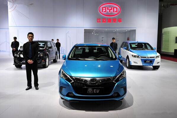 國內外車企即將正式血拼 爭斗新能源車戰場 國內外車企即將正式血拼 爭斗新能源車戰場