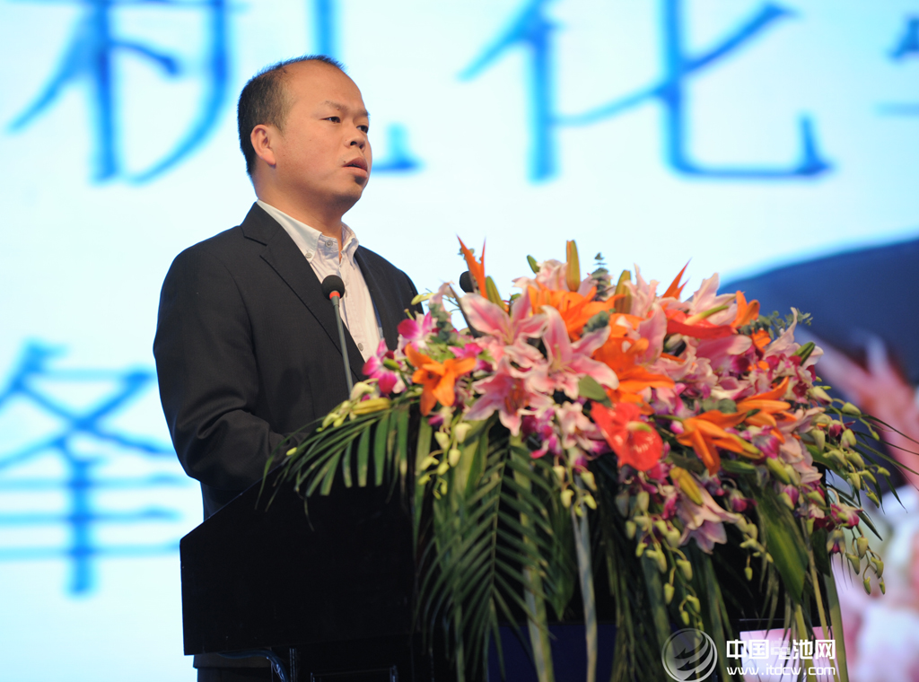 成都興能出席第二屆鋰電“達沃斯” 數十家客戶參觀