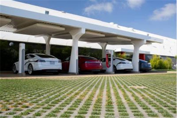 特斯拉CEO馬斯克的霸業：電動汽車只是個楔子而已