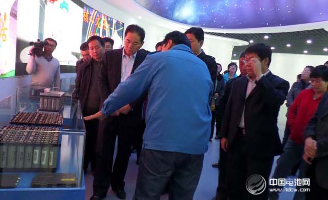 山東德州市平原縣領導考察山東奧宇電源