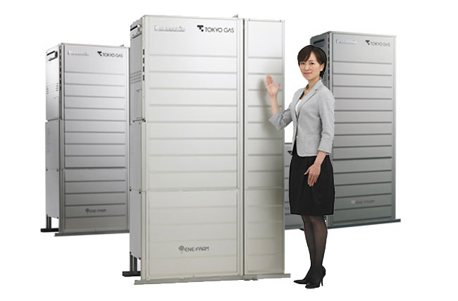 彭博新聞報導，包括 Panasonic 在內的電池制造商，正在研發體積小又便宜的家用電池產品，目標是在 2030 年前，家庭安裝量達到 530 萬戶，等于日本有一成的家庭將仰賴氫燃料電池供應電力。