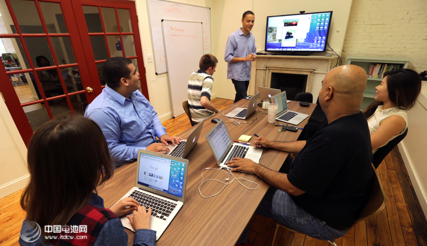 從石墨烯到柔性顯示屏 智能穿戴設備新科技盤點