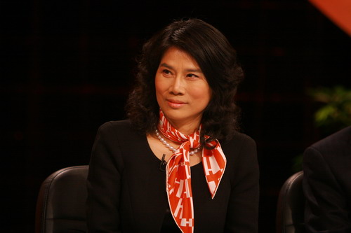 董明珠遭遇多方圍剿 格力要靠萬達突圍？