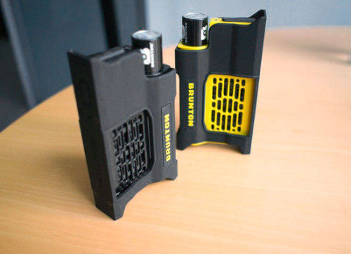 不再是浮云 傳說氫燃料電池的移動電源開賣 不再是浮云 傳說氫燃料電池的移動電源開賣