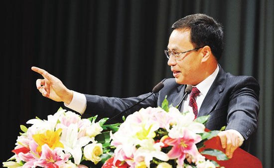 漢能發(fā)布移動(dòng)能源戰(zhàn)略  太陽能薄膜進(jìn)入汽車手機(jī)