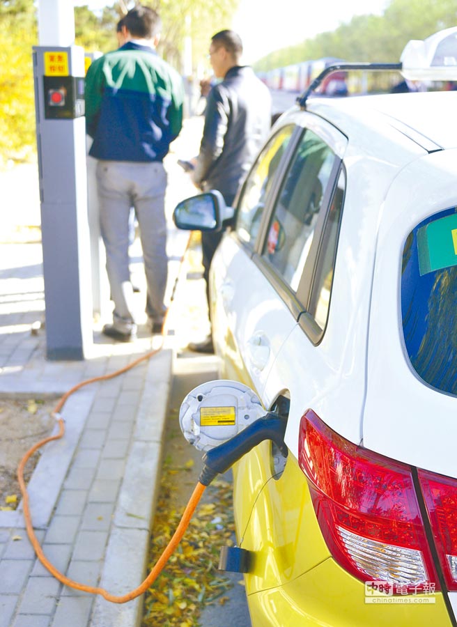 2014年新能源車爆發式增長 充電樁仍是最大掣肘