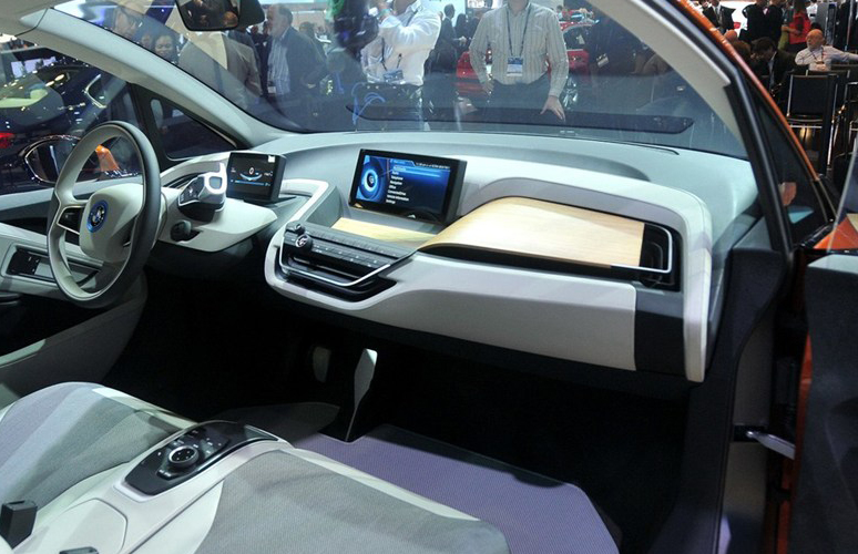 工信部頻“點名”  互聯網汽車駛向深水區？