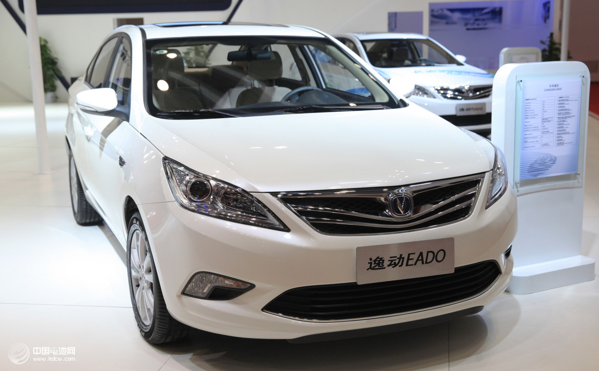 長安汽車新能源戰略發布 逸動純電動凈享上市 長安汽車新能源戰略發布 逸動純電動凈享上市