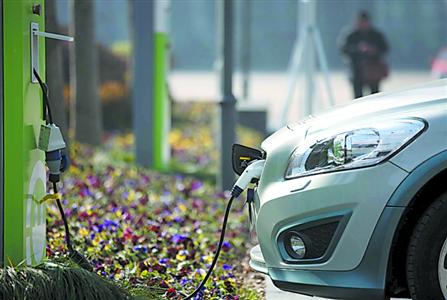 新能源車主盼充電更加便利　續(xù)航里程更遠