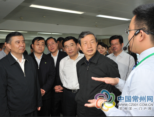 馬凱副總理到常州調研：推進“互聯網+充電設施”