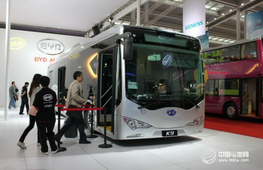 比亞迪連獲美國60輛純電動大巴采購合同訂單 比亞迪連獲美國60輛純電動大巴采購合同訂單