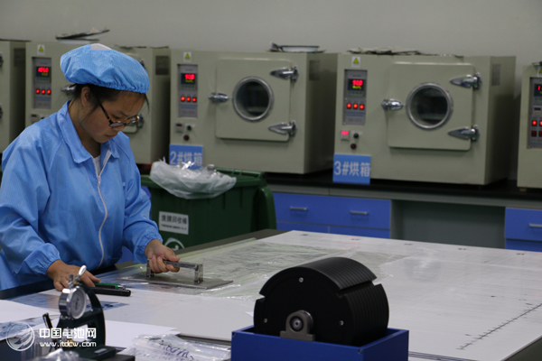 鋰電“達沃斯”論壇組委會秘書長一行調研武漢惠強新能源