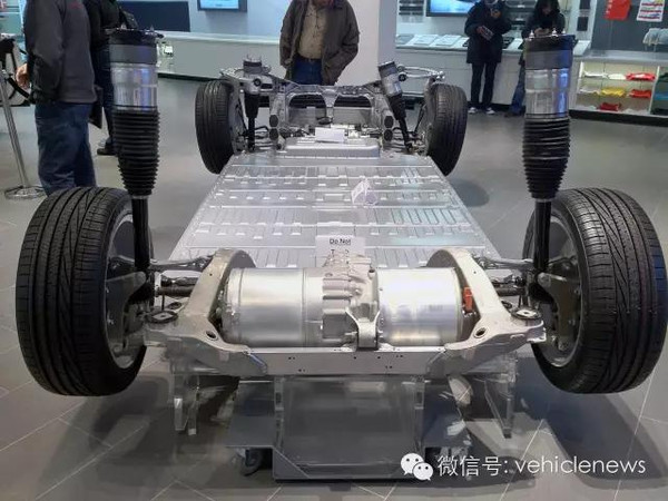 新能源車商爭(zhēng)做電池制造商 細(xì)數(shù)車企電動(dòng)車推廣思路 新能源車商爭(zhēng)做電池制造商 細(xì)數(shù)車企電動(dòng)車推廣思路