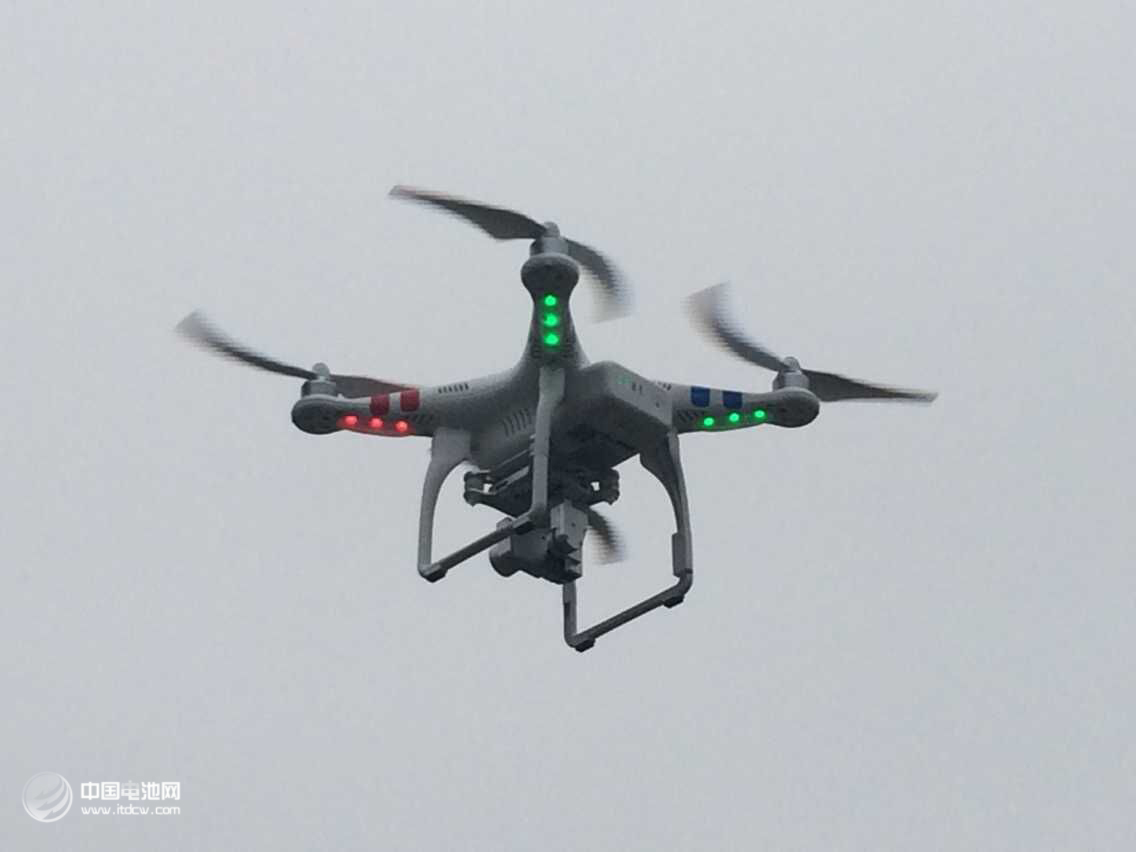 瑞士測試無人機投遞包裹 2斤貨物20里耗1個電池