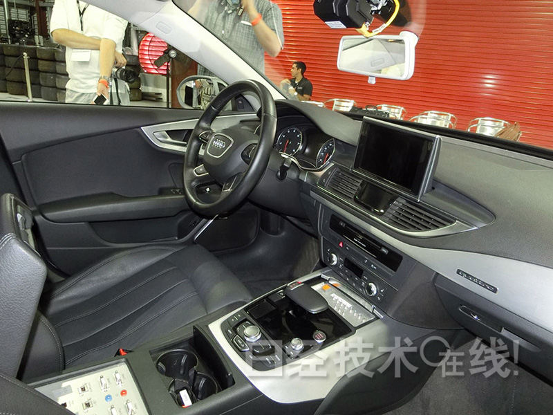 奧迪公開高速道路用自動駕駛車“Jack”內部