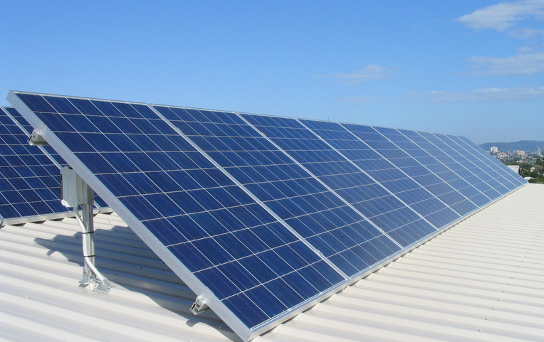 上半年累計光伏發電量190億千瓦時 棄光電量約18億千瓦時 上半年累計光伏發電量190億千瓦時 棄光電量約18億千瓦時