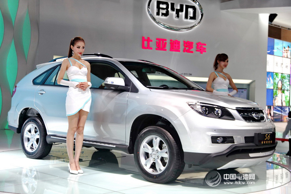 智能汽車站上風口 傳統車企遭遇“中國特斯拉”明爭暗戰