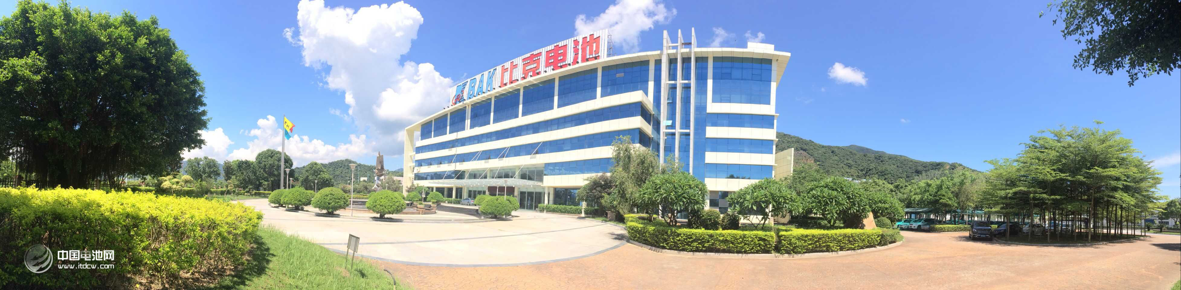 中國(guó)電池網(wǎng)一行調(diào)研比克電池 動(dòng)力電池供不應(yīng)求 中國(guó)電池網(wǎng)一行調(diào)研比克電池 動(dòng)力電池供不應(yīng)求