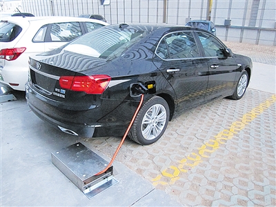 貴陽電動(dòng)汽車充電樁建成近三年無人問津