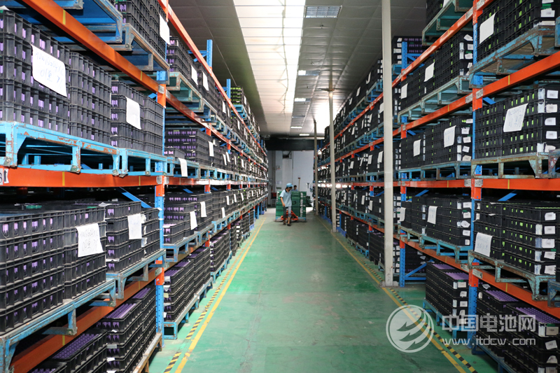 工信部發(fā)布鋰電池行業(yè)規(guī)范 電池企業(yè)年產(chǎn)能不低于1億瓦時(shí)