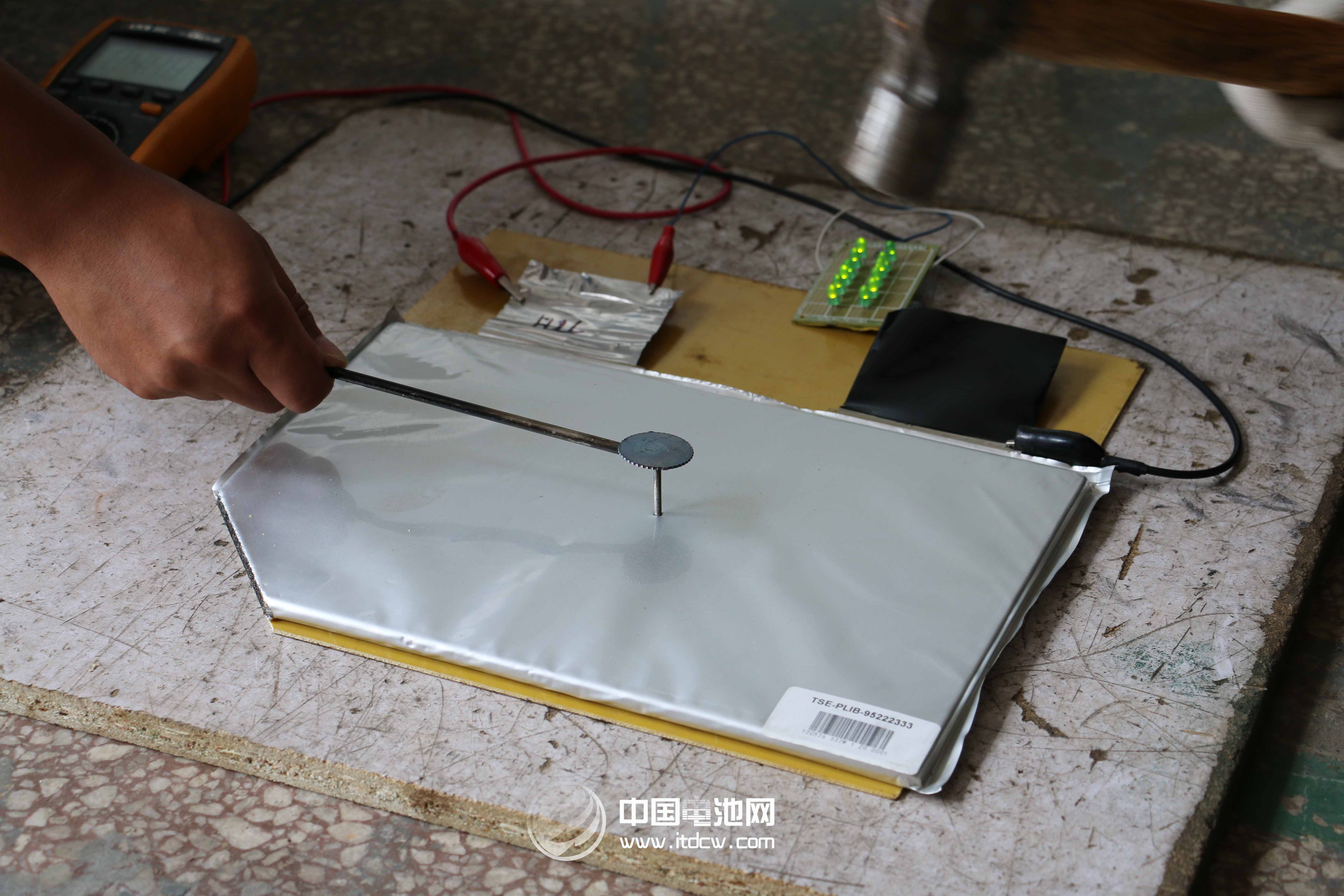 車企業(yè)績?cè)鲩L靠新能源 鋰電池全球新增投資近八成在中國 車企業(yè)績?cè)鲩L靠新能源 鋰電池全球新增投資近八成在中國