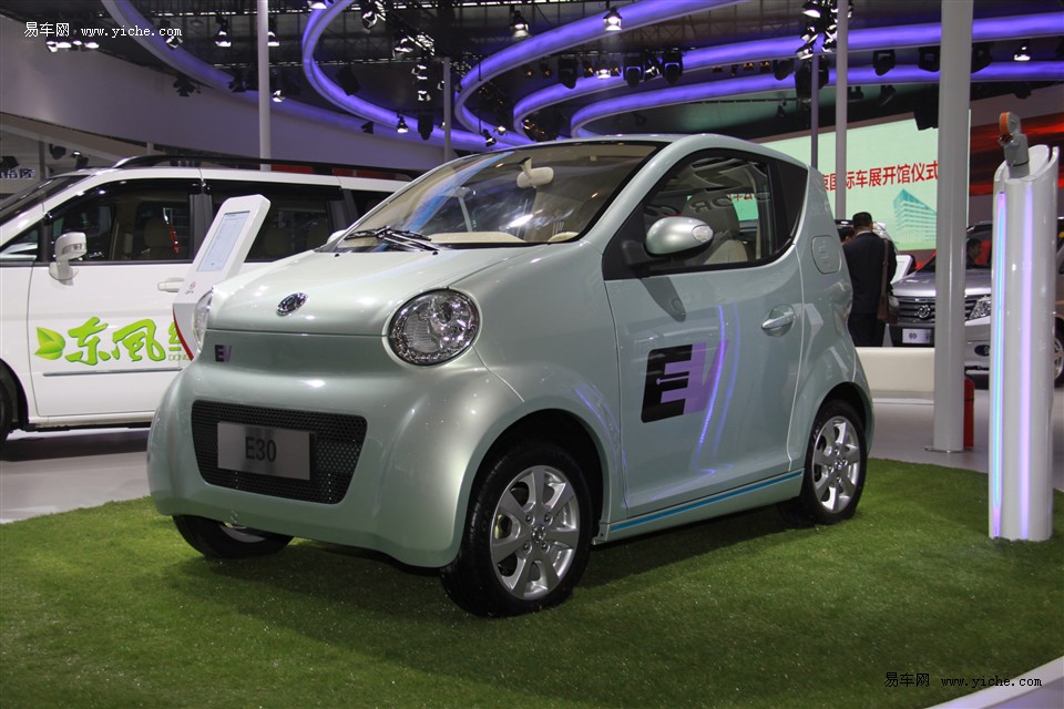 東風(fēng)風(fēng)神E30電動汽車降價 微型電動車顯被動