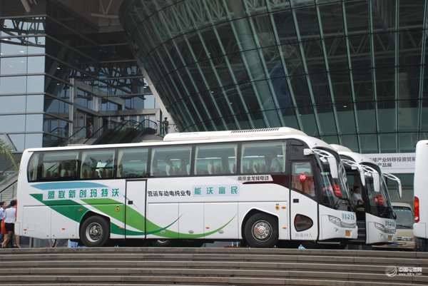 沒有充電樁也能跑 配移動充電車20分鐘可充80度電