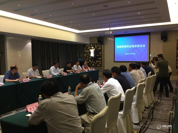 沒有充電樁也能跑 配移動充電車20分鐘可充80度電