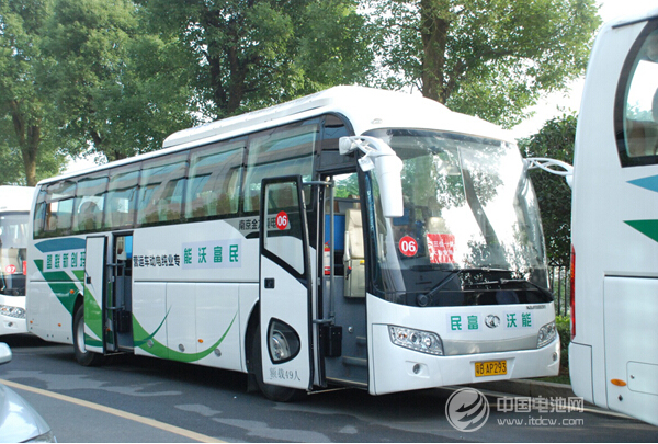 民富沃能推出了“快充快補+移動補電”的創(chuàng)新模式