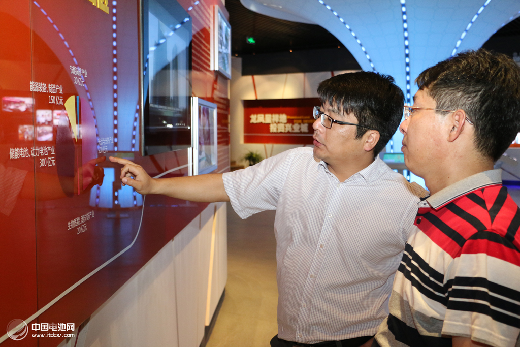 中國(guó)電池網(wǎng)創(chuàng)始人/CEO于清教一行調(diào)研江蘇泰州 中國(guó)電池網(wǎng)創(chuàng)始人/CEO于清教一行調(diào)研江蘇泰州