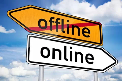 十年路線圖：新能源汽車向左還是向右？