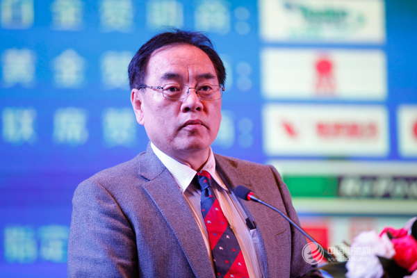 北京大學(xué)教授、論壇學(xué)委會(huì)主席其魯