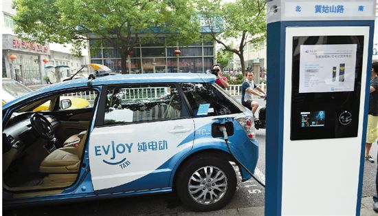 杭州將再添3500個充電樁 電動汽車充電難望破題 杭州將再添3500個充電樁 電動汽車充電難望破題