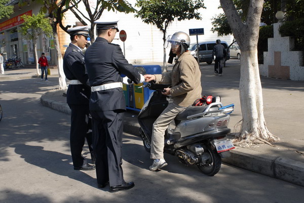 電動自行車國標已十幾年沒修訂過 安全隱患不容忽視