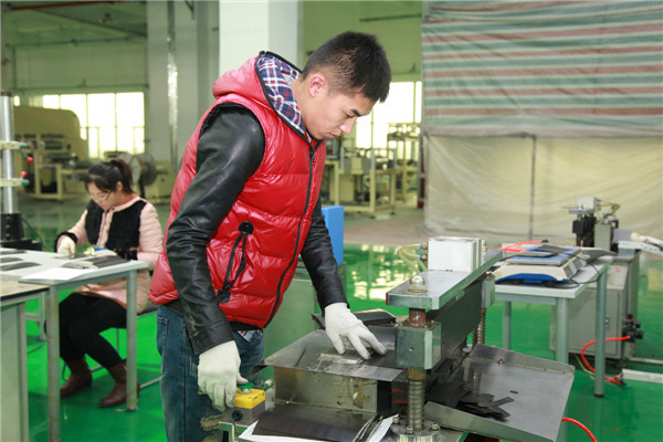 中科泰能科技"超級電池" 完工 充放電次數超5000次