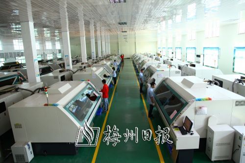 超華科技逾9000萬購買設備生產鋰電銅箔