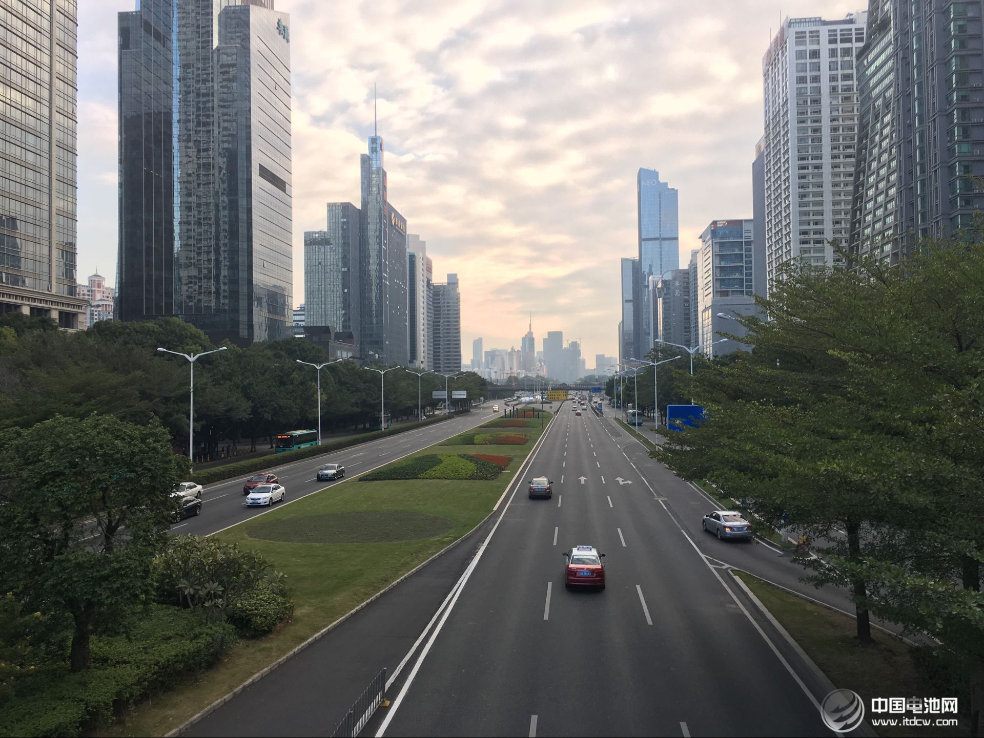 鋰電“達沃斯”秘書長于清教在深圳巴斯巴等調(diào)研交流