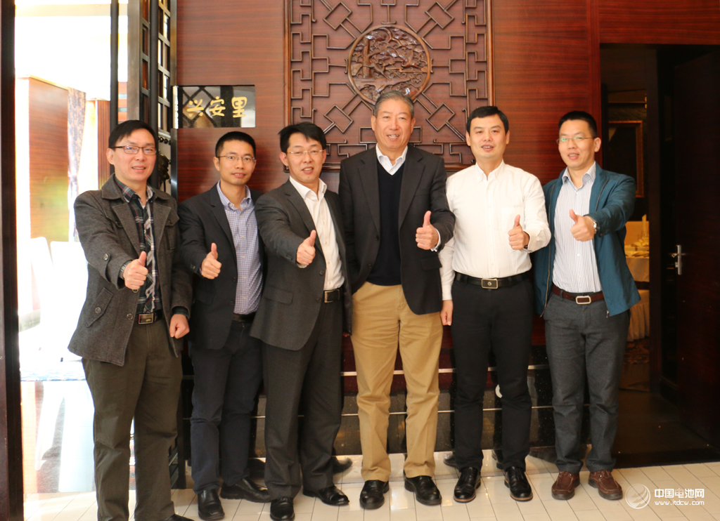 中國電池網CEO于清教在深圳與電池產業鏈企業家座談 中國電池網CEO于清教在深圳與電池產業鏈企業家座談