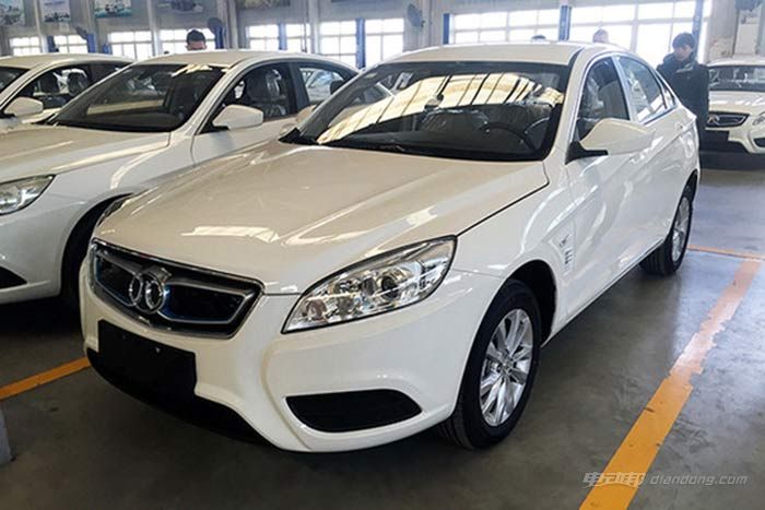 北汽新能源蟬聯(lián)純電動銷量榜首 年產(chǎn)銷達(dá)2萬輛 北汽新能源蟬聯(lián)純電動銷量榜首 年產(chǎn)銷達(dá)2萬輛