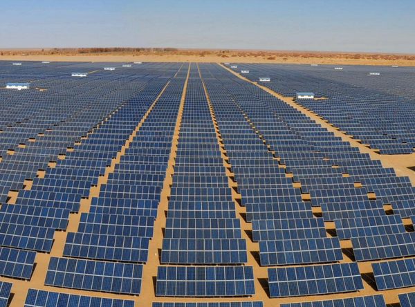 國(guó)家能源局：中國(guó)2015年光伏裝機(jī)總量約14.95GW 