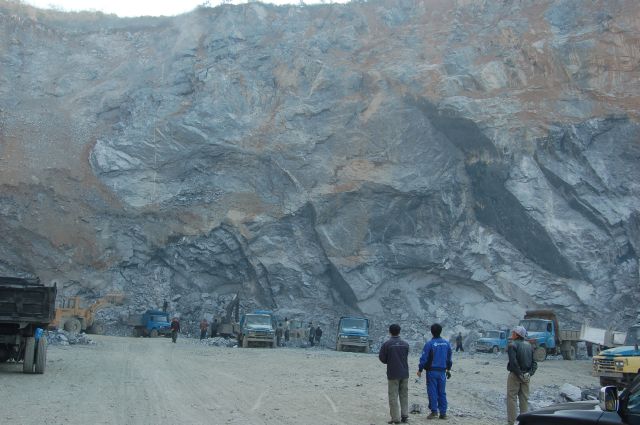 2015年重要礦產(chǎn)資源形勢分析 石墨行業(yè)尚有利潤空間 2015年重要礦產(chǎn)資源形勢分析 石墨行業(yè)尚有利潤空間