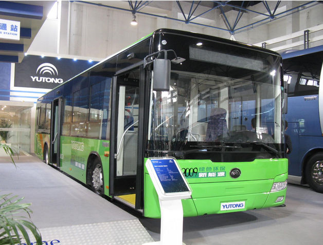 突破新能源汽車關(guān)鍵技術(shù) 宇通榮登科技最高獎 突破新能源汽車關(guān)鍵技術(shù) 宇通榮登科技最高獎