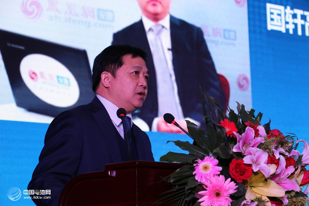 國軒高科總裁方建華主持論壇 國軒高科總裁方建華主持論壇